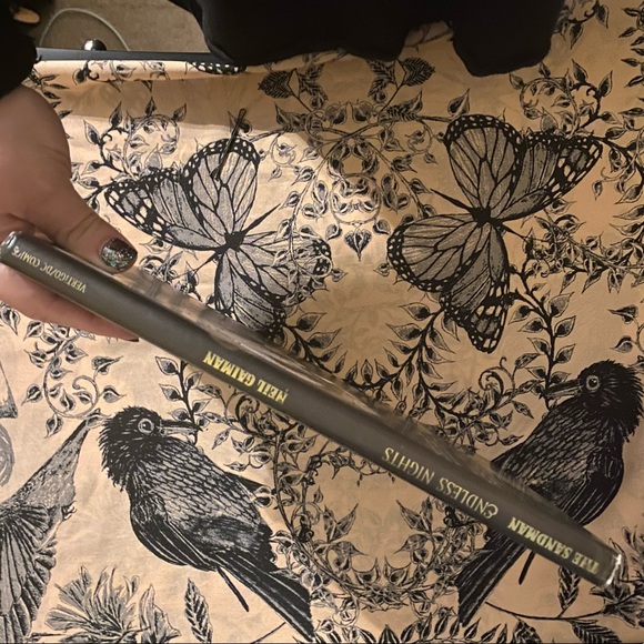 Sandman; Endless Nights by Neil Gaiman - Picture 7 of 9